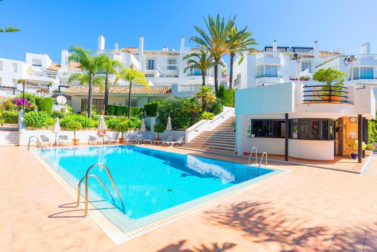 Elviria Playa White Pearl Beach Marbella Bagian luar foto